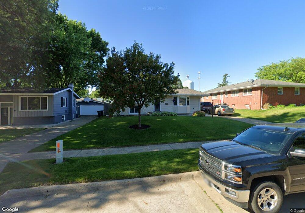 907 E Broad St, Des Moines, IA 50315 - photo 1