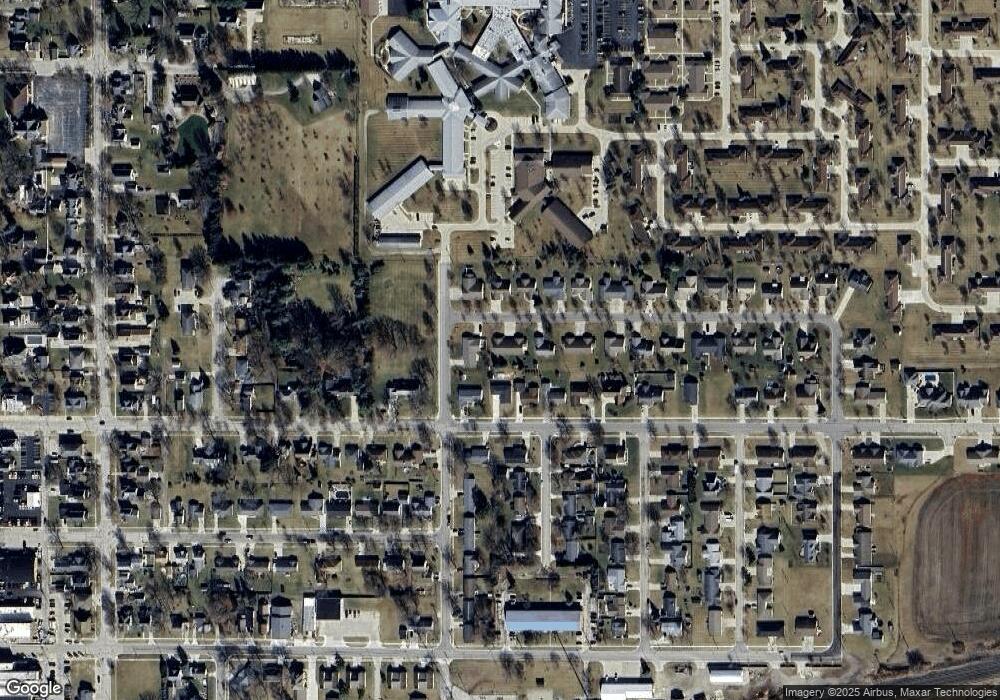 405 Clover Ln, Archbold, OH 43502 - photo 1