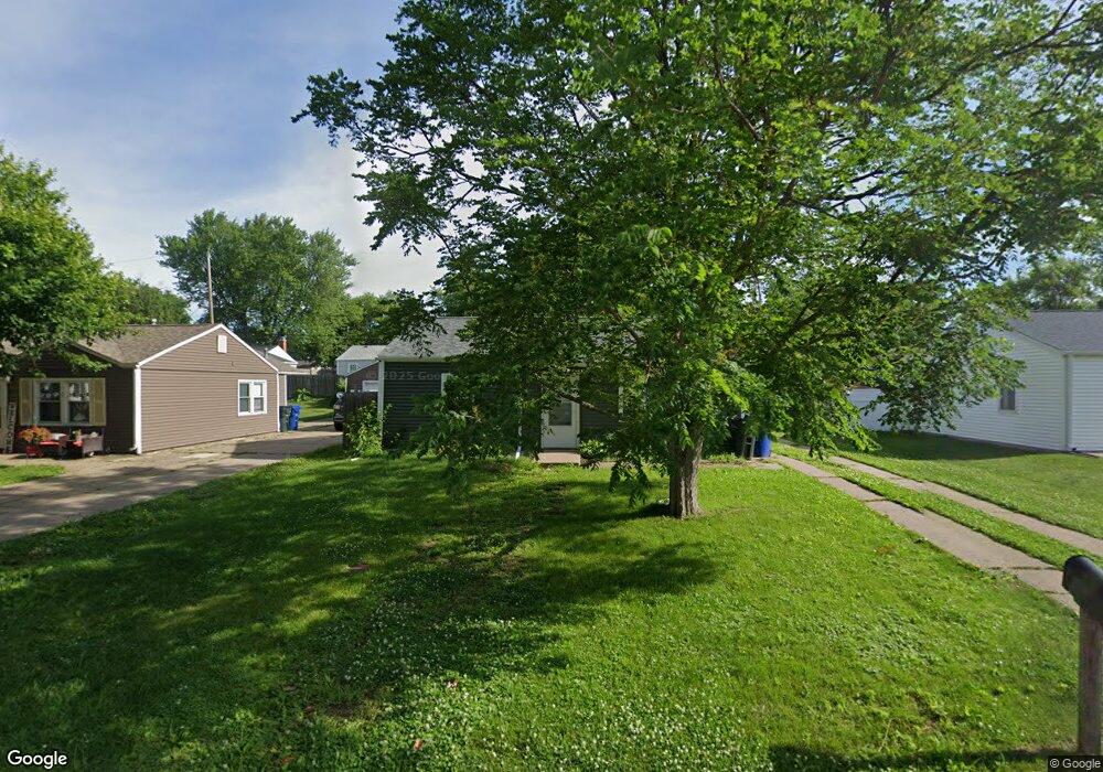 2818 W 69th St, Davenport, IA 52806 - photo 1