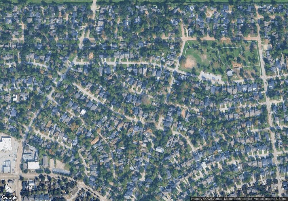 1615 Richelieu Ln, Houston, TX 77018 - photo 1