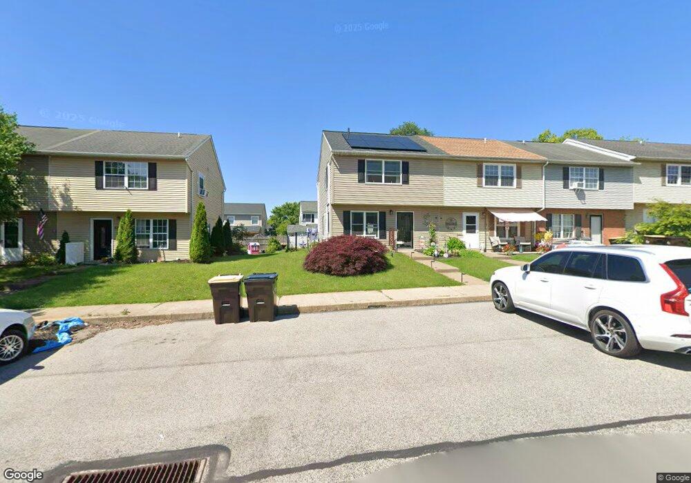 418 Blaker Dr, East Greenville, PA 18041 - photo 1