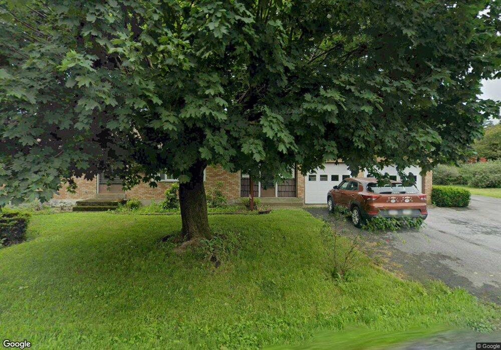 527 Monocacy Dr, Bath, PA 18014 - photo 1