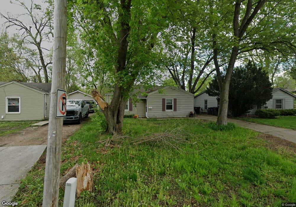 1619 E 29th St, Des Moines, IA 50317 - photo 1