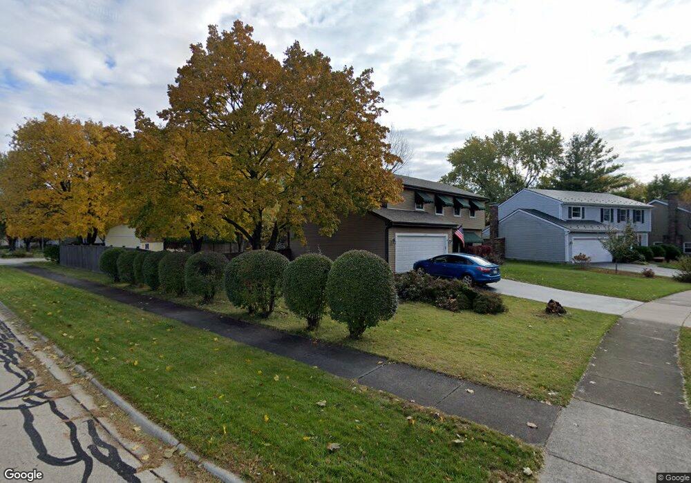 2220 Woodland Cir, Naperville, IL 60565 - photo 1