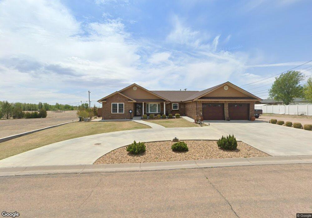 703 E 5th Ave, Hugoton, KS 67951 - photo 1