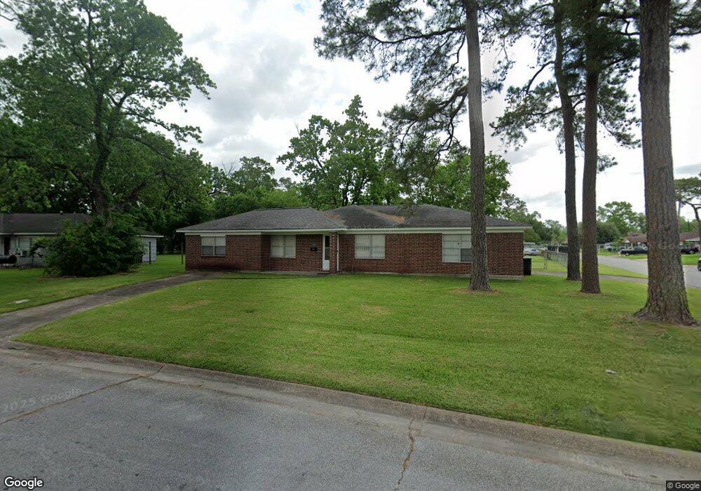 7449 Cabot St, Houston, TX 77016 - photo 1