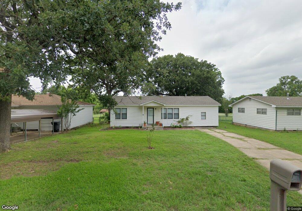 1105 A St SE, Ardmore, OK 73401 - photo 1