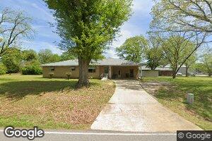 908 4th St SE, Red Bay, AL 35582