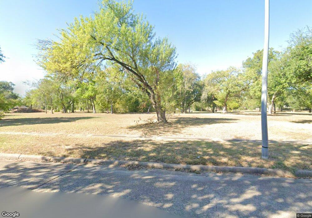 8130 Shady Grove Ln, Houston, TX 77040 - photo 1