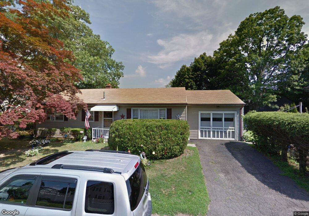 44 Amaryllis Ave, Waterbury, CT 06710 - photo 1