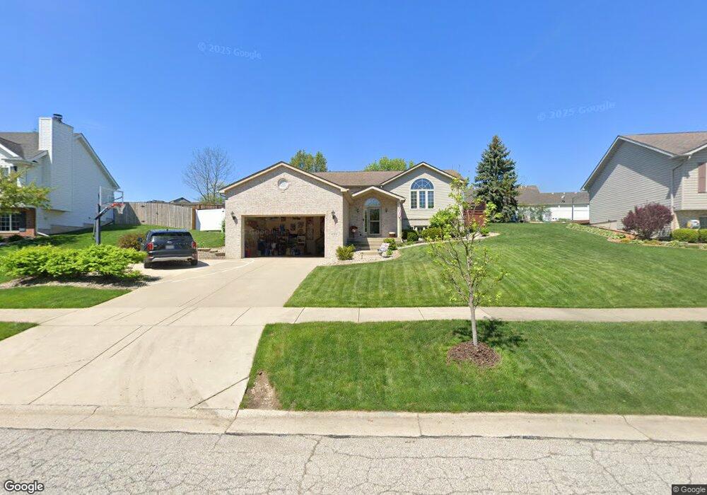 1075 Doe Path Ln, Crown Point, IN 46307 - photo 1