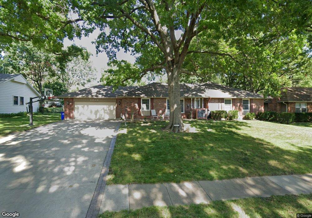 5217 Cody St, Shawnee, KS 66203 - photo 1