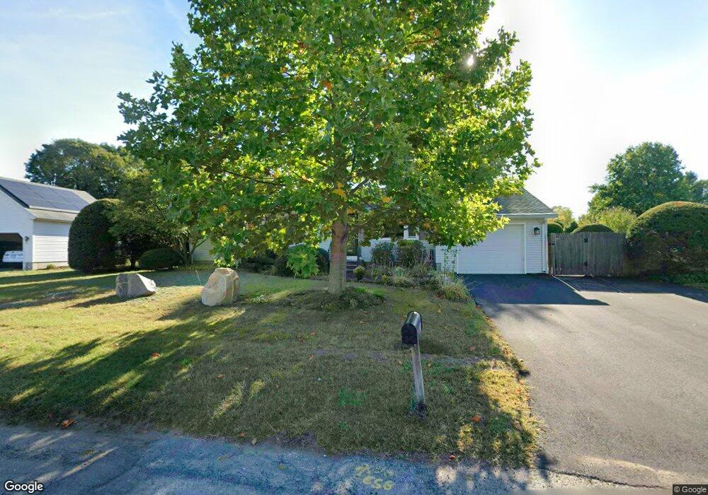 22 Pinebrook Dr, Easthampton, MA 01027 - photo 1