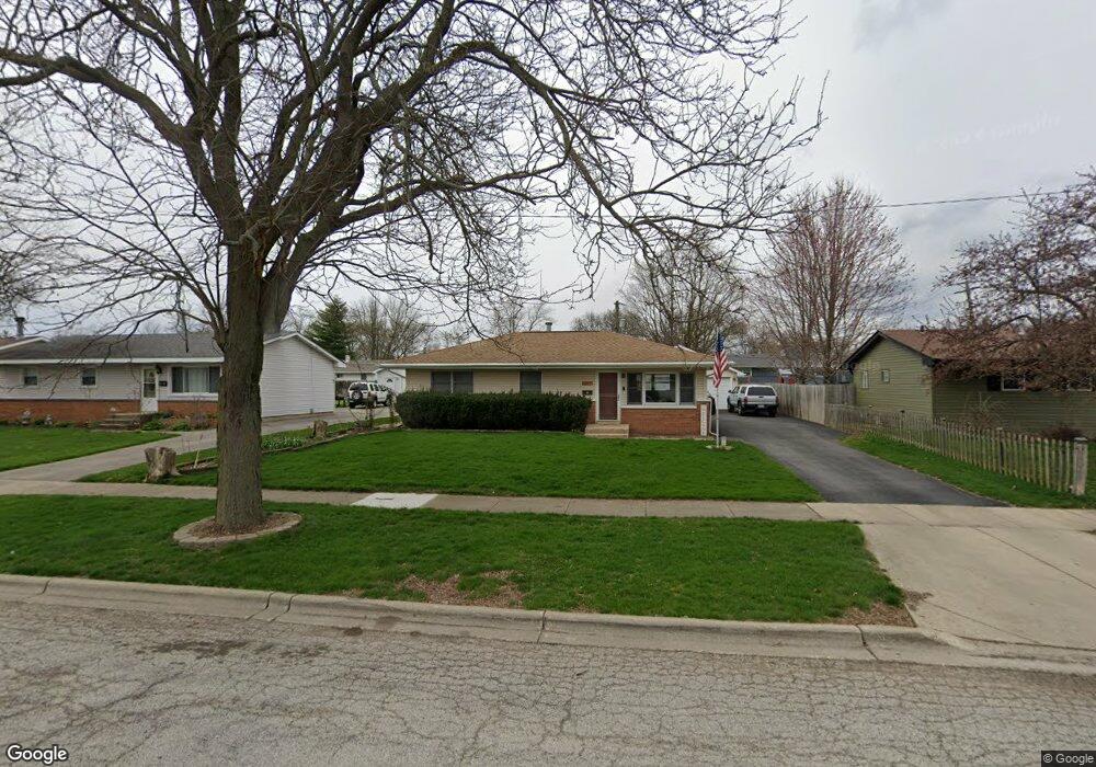 1817 Lilac Ln unit 2, Aurora, IL 60506 - photo 1