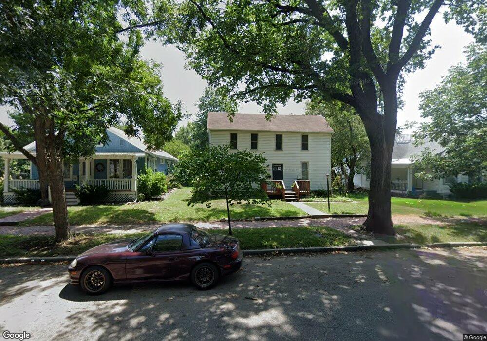 1015 Pierre St, Manhattan, KS 66502 - photo 1