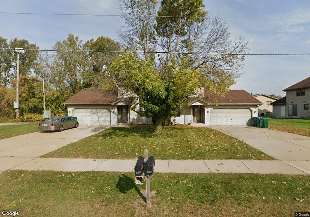 1632 W Capitol Dr, Appleton, WI 54914 - photo 1