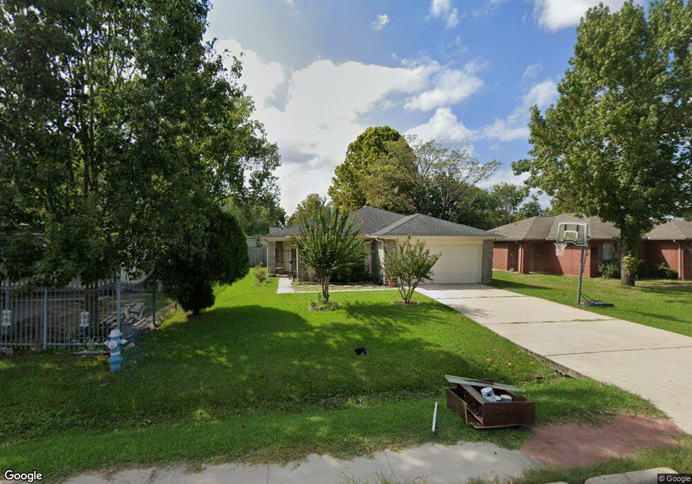 9927 Raymondville Rd, Houston, TX 77093 - photo 1