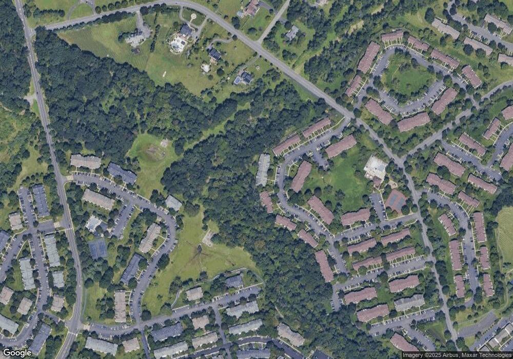 175 Lindsey Ct unit 175, Franklin Park, NJ 08823 - photo 1