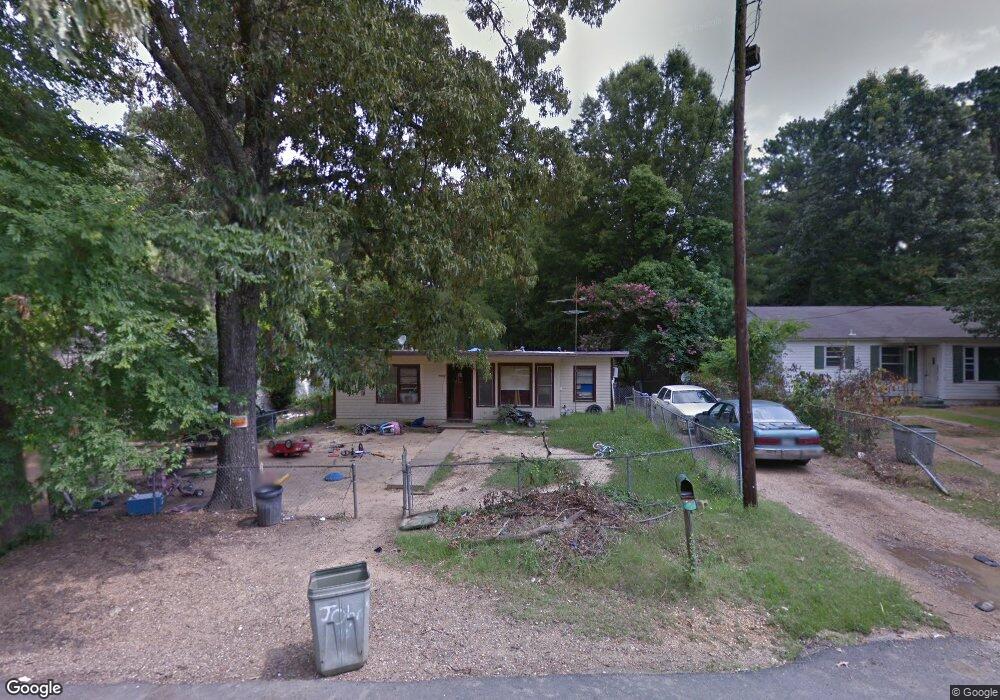 1010 Crepe Myrtle Ave, Bastrop, LA 71220 - photo 1