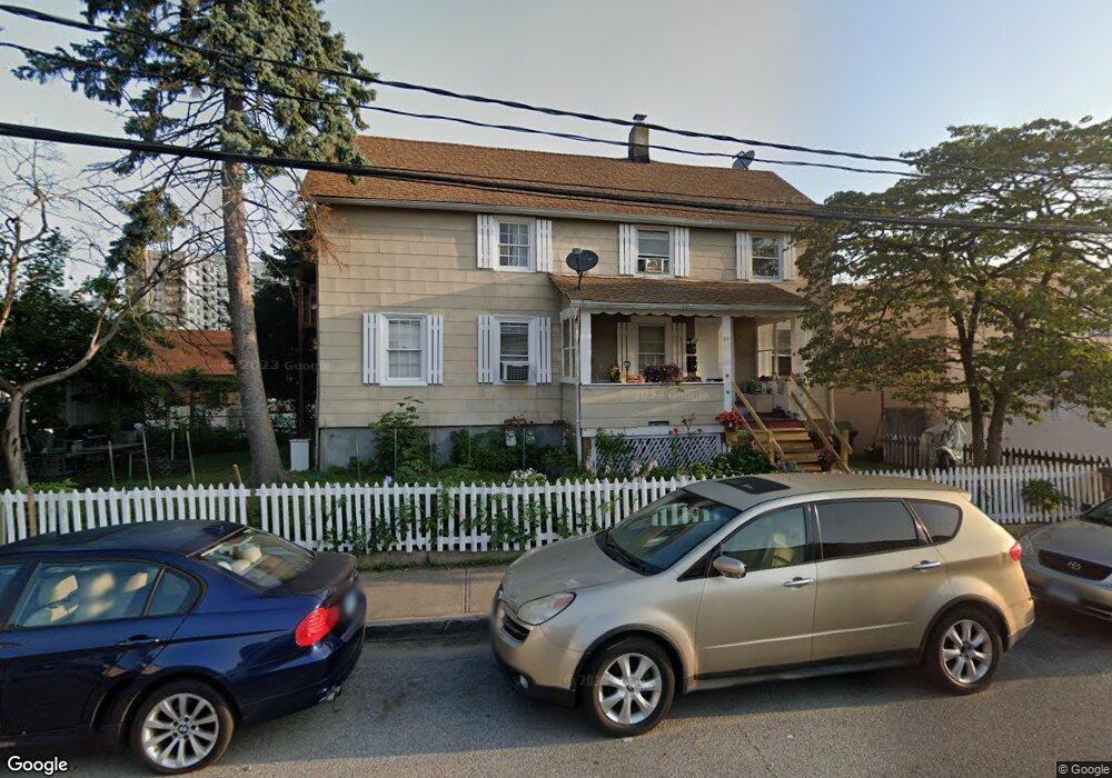 24 Harbor St, Stamford, CT 06902 - photo 1