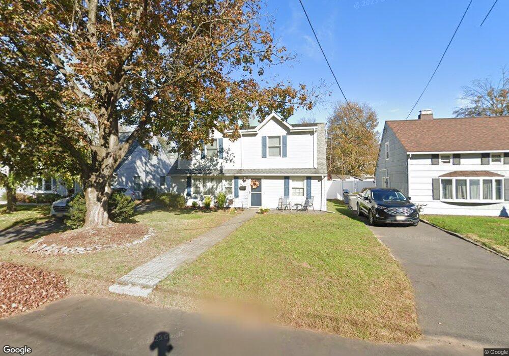 18 Tuttle St, Green Brook, NJ 08812 - photo 1