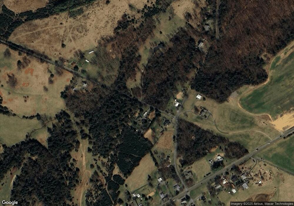 84 Point Rd, Bentonville, VA 22610 - photo 1