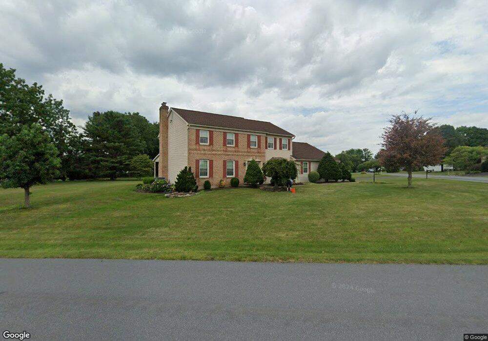 4646 Hillview Dr, Nazareth, PA 18064 - photo 1