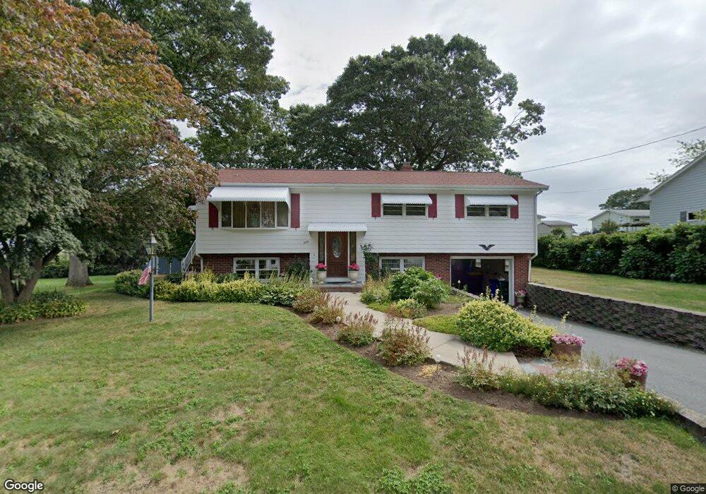 289 N Marion St, Fall River, MA 02723 - photo 1