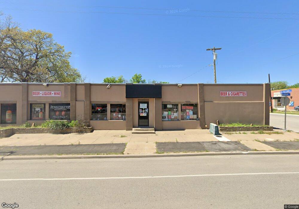 1067 N Main St, Weatherford, TX 76086 - photo 1