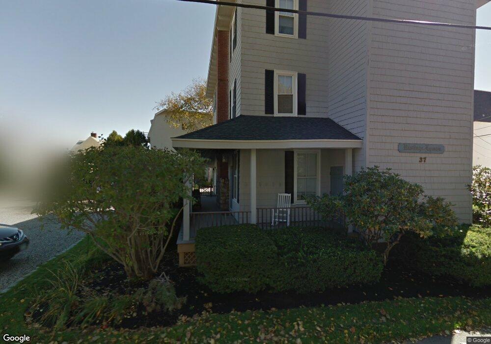 37 Freeman St unit 1, York, ME 03909 - photo 1