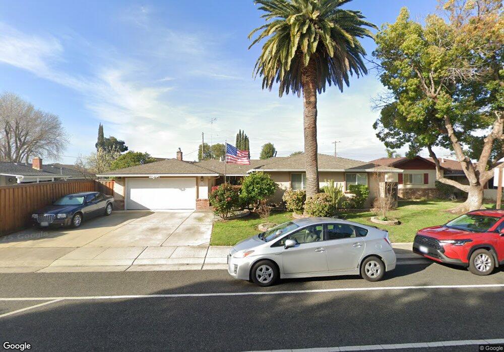 7516 Center Pkwy, Sacramento, CA 95823 - photo 1