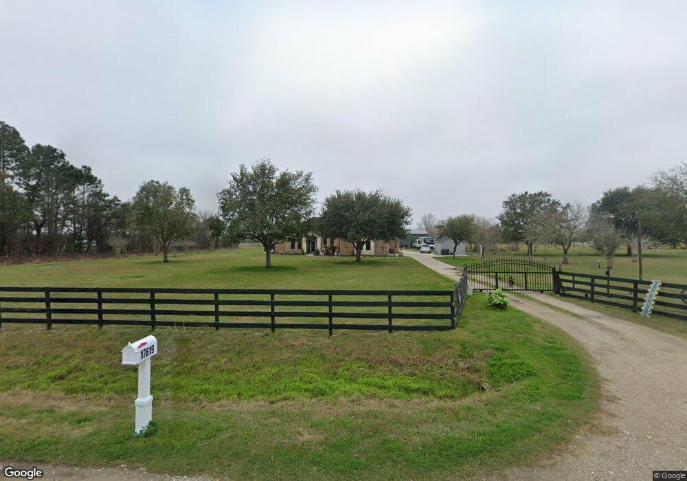 17619 Willow Pond Rd, Alvin, TX 77511 - photo 1