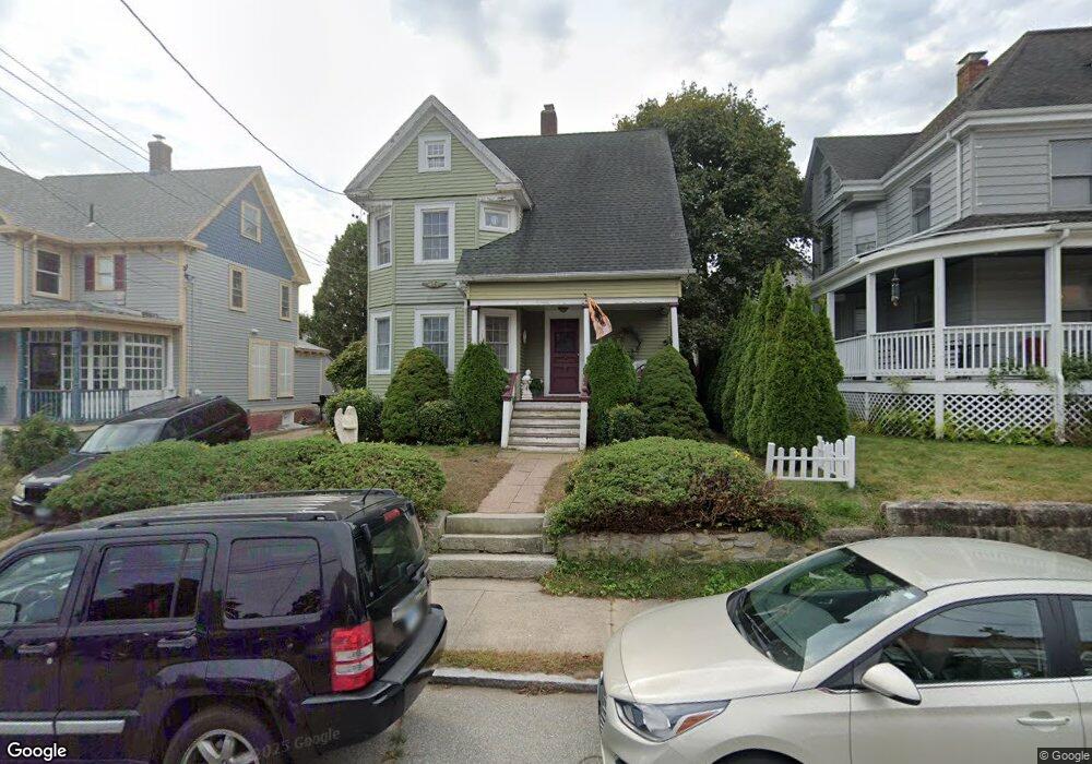 24 Squire St, New London, CT 06320 - photo 1