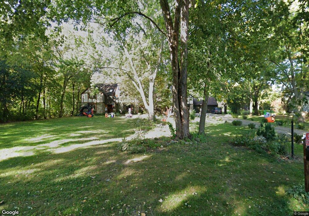 5N284 Oak Rd, Saint Charles, IL 60175 - photo 1