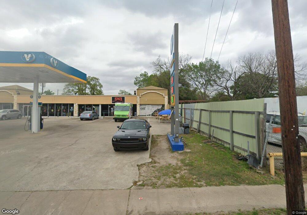 307 E Tidwell Rd, Houston, TX 77022 - photo 1