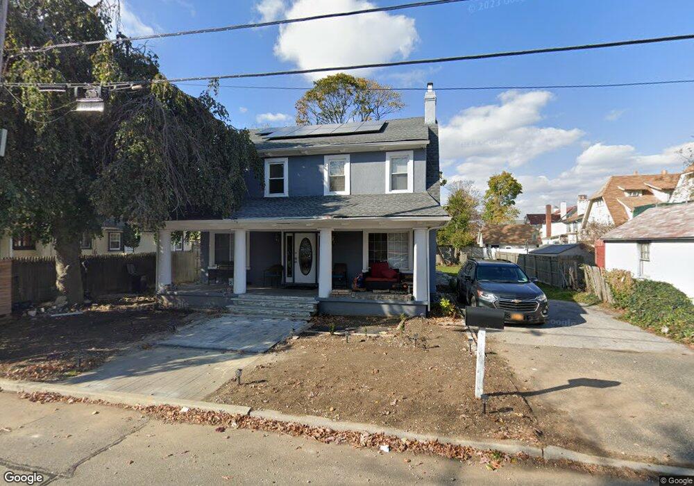 862 Station Place, Woodmere, NY 11598 - photo 1