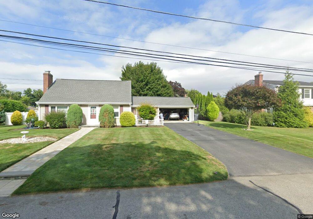 114 Merry Mount Dr, Warwick, RI 02888 - photo 1