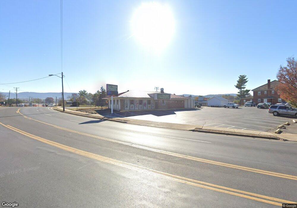 1412 W Broad St, Waynesboro, VA 22980 - photo 1