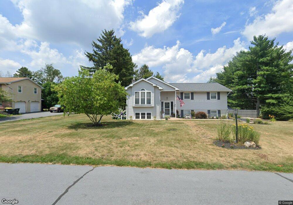 5271 Overlook Rd, Laurys Station, PA 18059 - photo 1