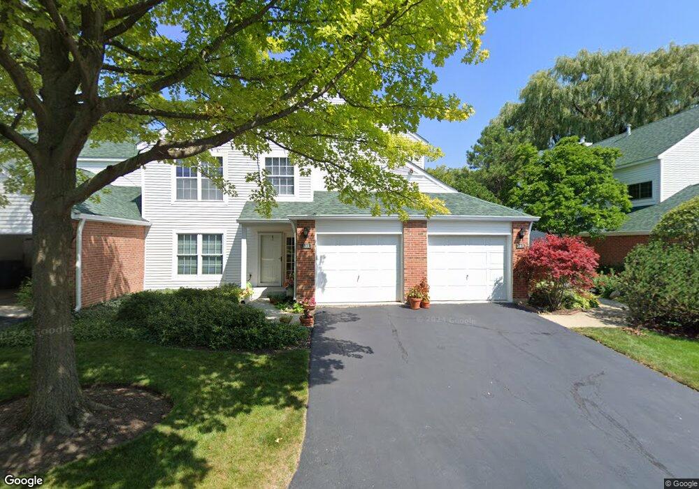 111 Pembroke Cir unit 2B, Lake Bluff, IL 60044 - photo 1