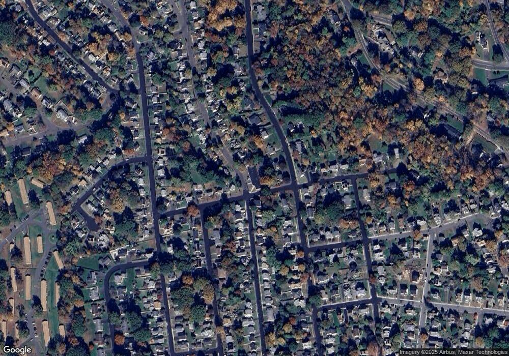 157 Quinn St unit 157, Naugatuck, CT 06770 - photo 1