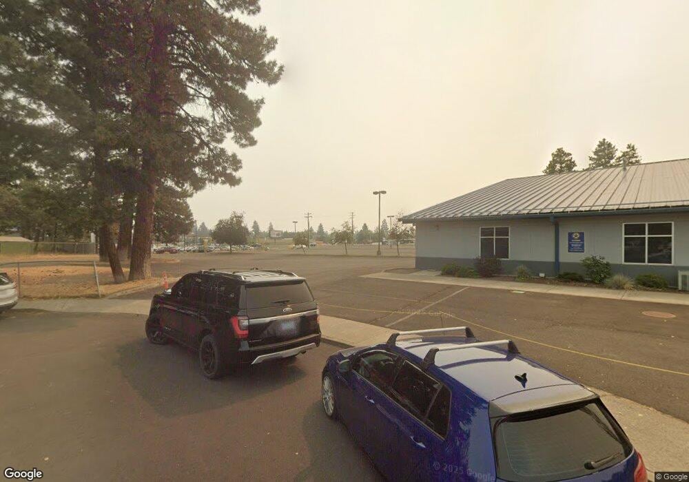 542 NE Savannah Dr, Bend, OR 97701 - photo 1