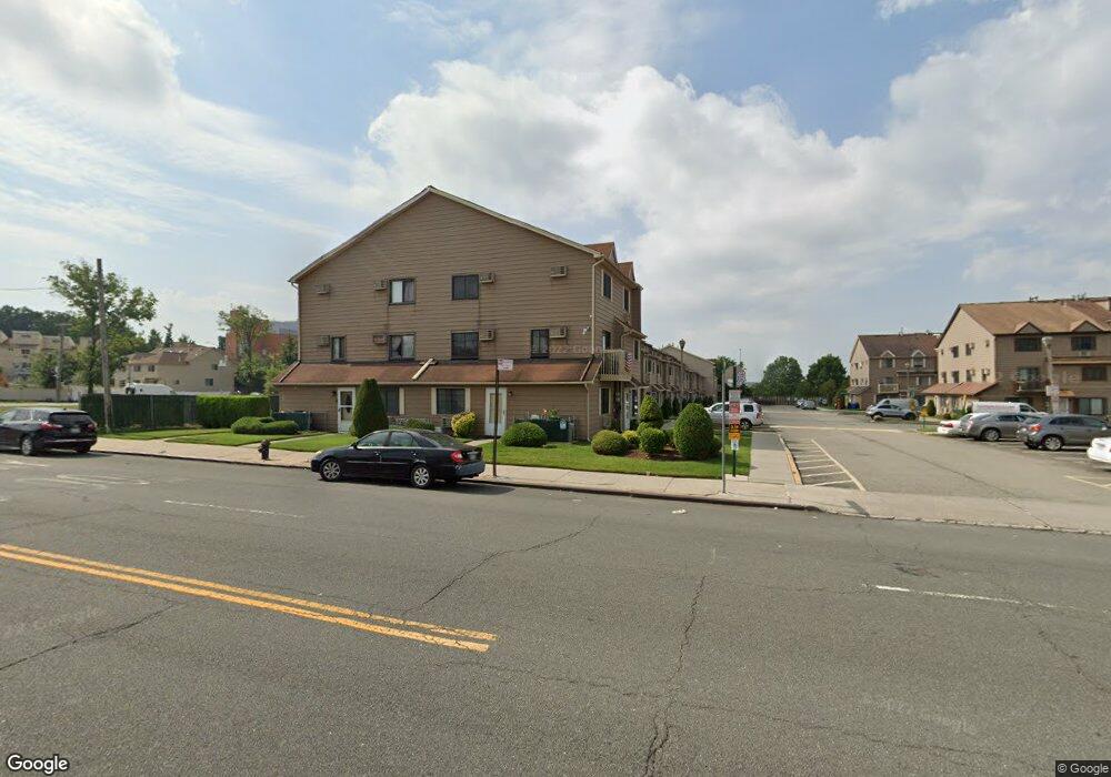 205 Lamped Loop unit A, Staten Island, NY 10314 - photo 1