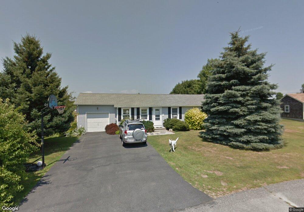 62 Swan Dr, Middletown, RI 02842 - photo 1