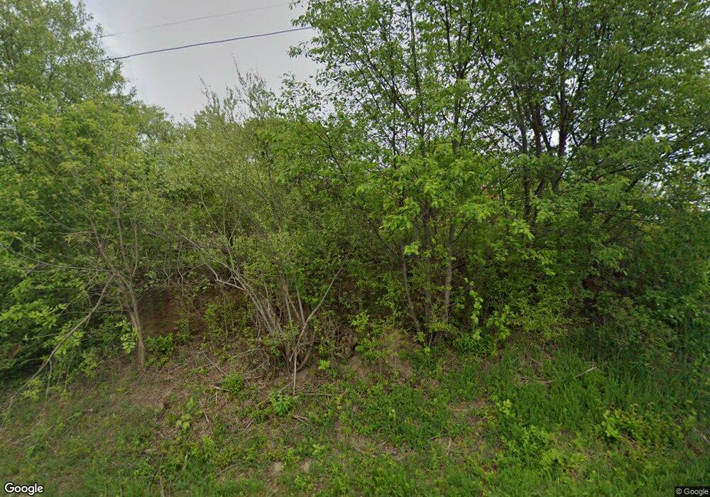 6902 Kettle View Dr S, West Bend, WI 53090 - photo 1