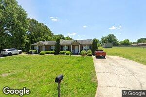 2621 1st Ave NW, Hickory, NC 28601