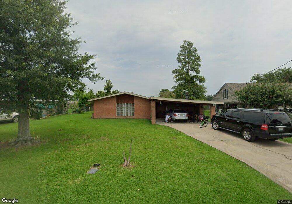 904 Michael Ln, Lake Charles, LA 70605 - photo 1