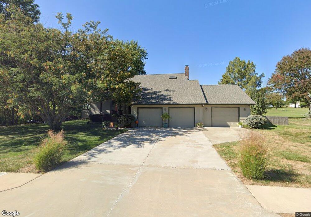 810 Raven, Raymore, MO 64083 - photo 1