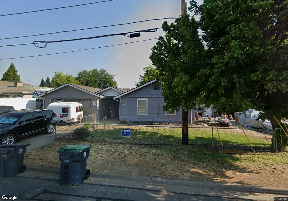 585 Bush St, Central Point, OR 97502 - photo 1