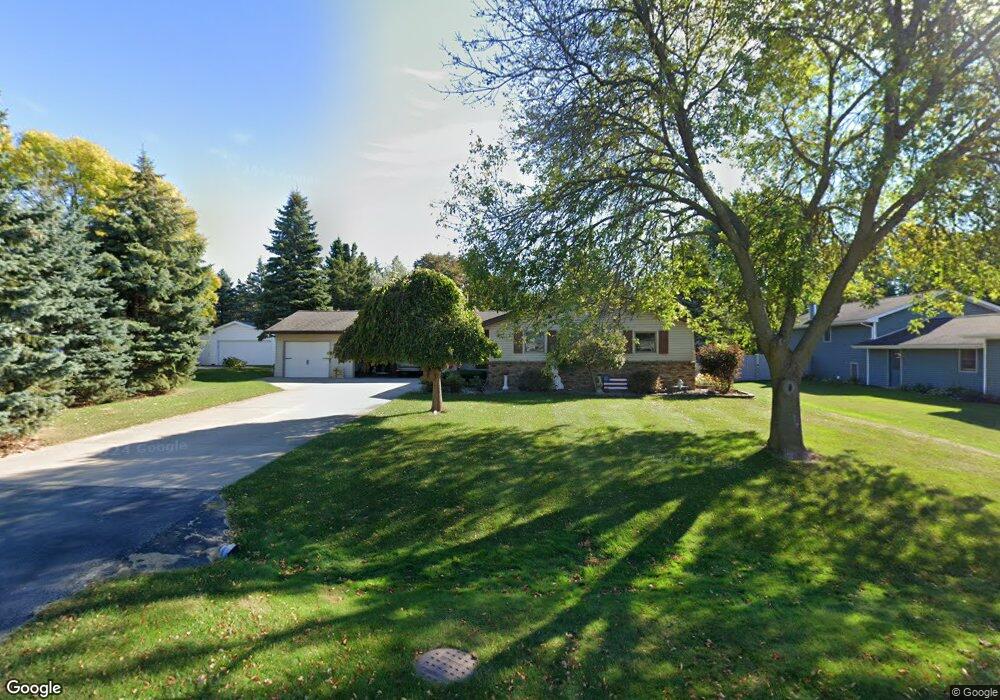 N264 Randys Ln, Appleton, WI 54915 - photo 1